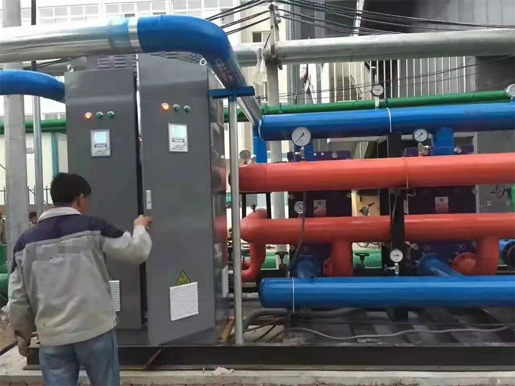 大型工厂双变频控制柜使用现场