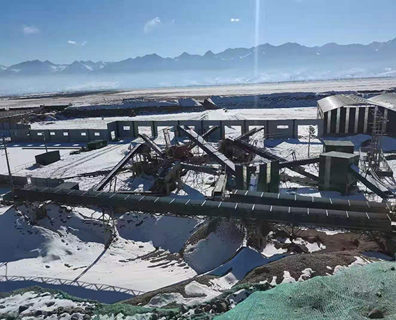 海拔2800米青海软启动柜项目